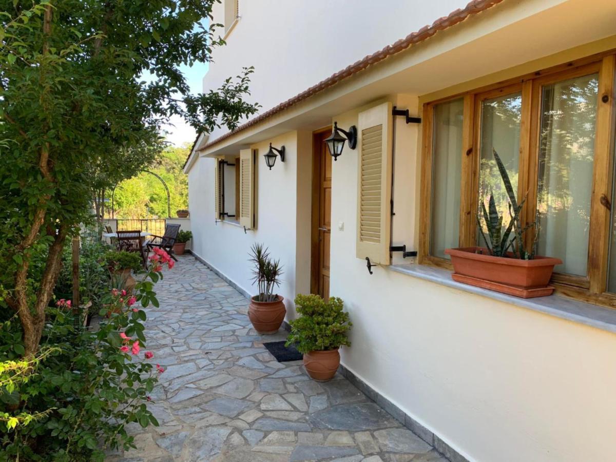 Villa Fatima Vríszesz Kültér fotó